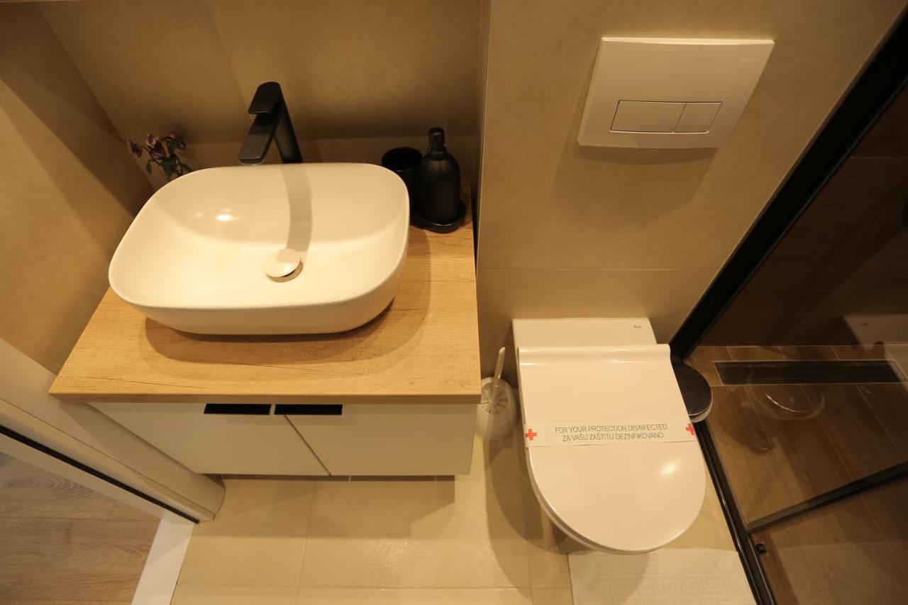 Bonanza Apartments Ni Eksteriør billede